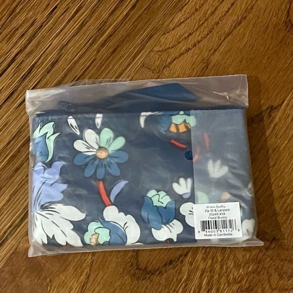 Vera Bradley Factory Style Zip ID Case and Lanyard in Floral Bursts NWT - Picture 2 of 3